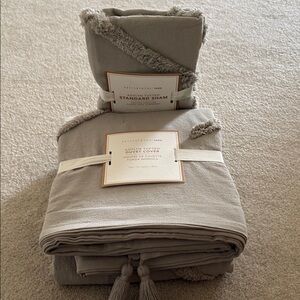 Pottery Barn Teen ASHLYL Gray Duvet Cover twin bedding